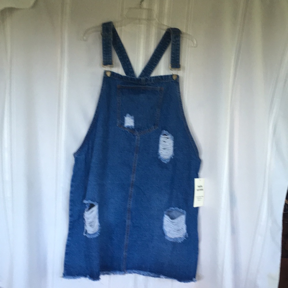 Overall dress